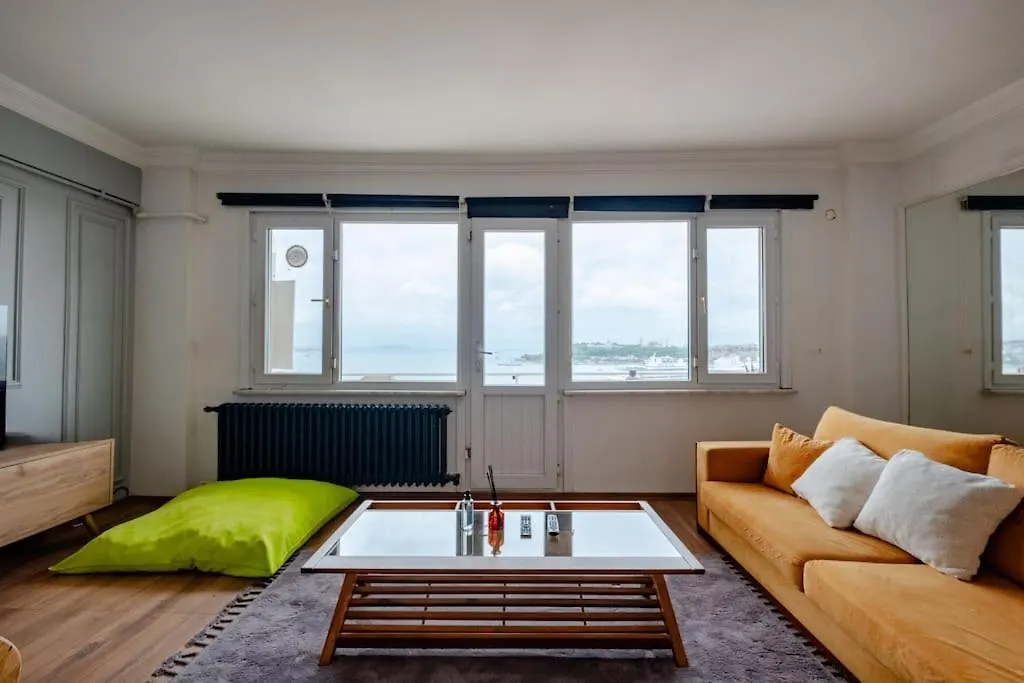 Bosphorus View With 2 Bedrooms And Central Location Istanbul Turcia